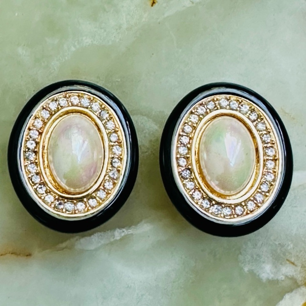 VINTAGE 1980s CHRISTIAN DIOR OVAL CLIP ON EARRINGS PEARL ONYX RHINESTONES GOLD